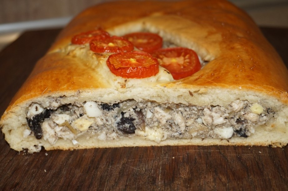 Пирог с курицей и шампиньонами, 1000 гр.